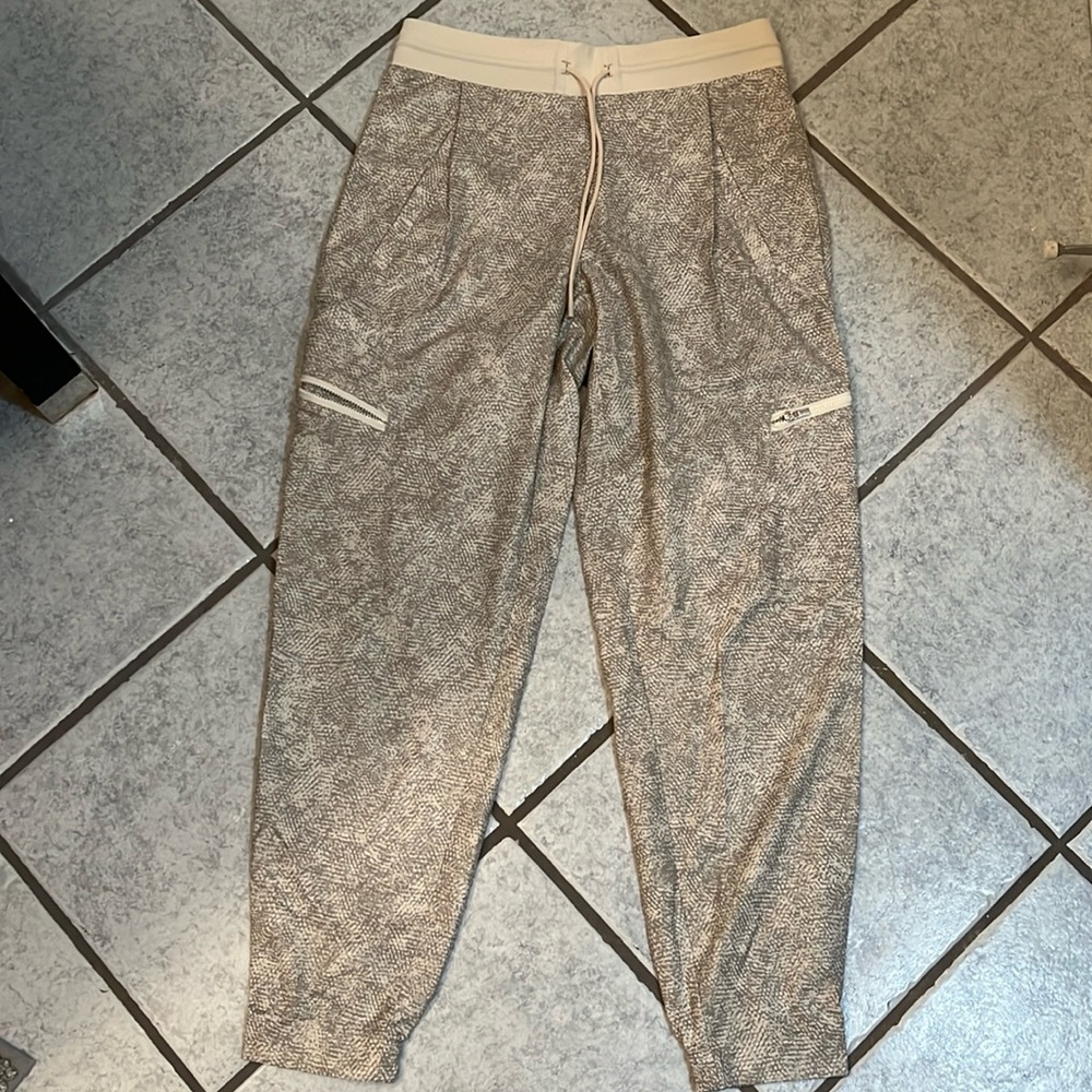 Athleta Venture Pant